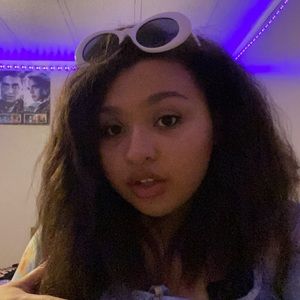 Meet your Posher, Lainey